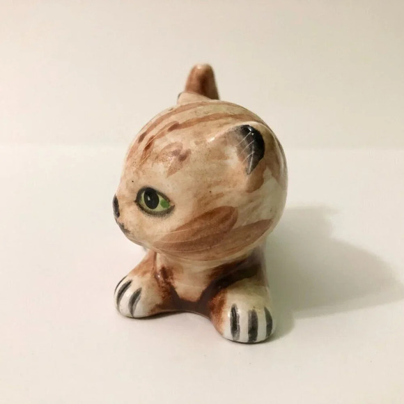 Vintage Lego Japan Set of 2 Cat Figurines 3.5 Inch Long Kitten Figures Flaw - Picture 11 of 16